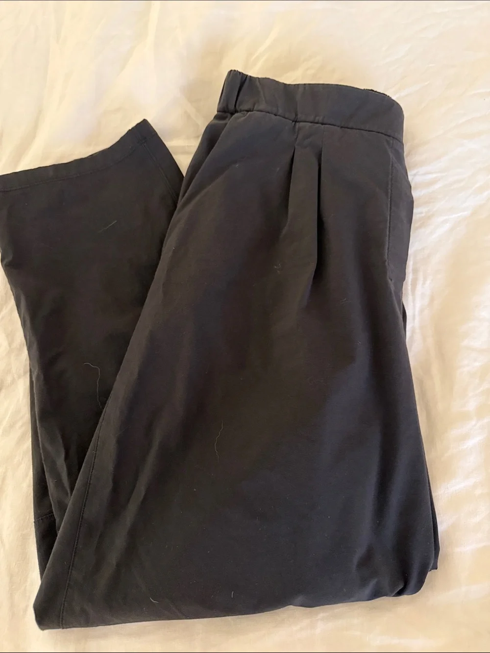 lululemon athletica women’s Black Elastic-Waist Joggers